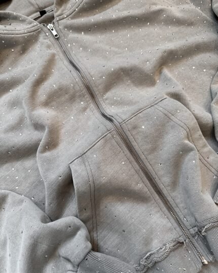 77 pop star” zip ups white